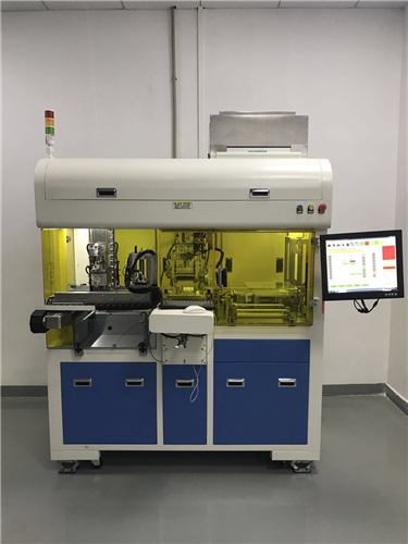 自(zì)動上(shàng)下(xià)料熱(rè)彎機(jī)械手（清洗模具,CCD定位，合模）