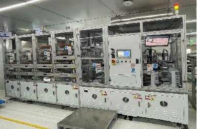 鎖螺絲點膠烘烤一(yī)體(tǐ)設備